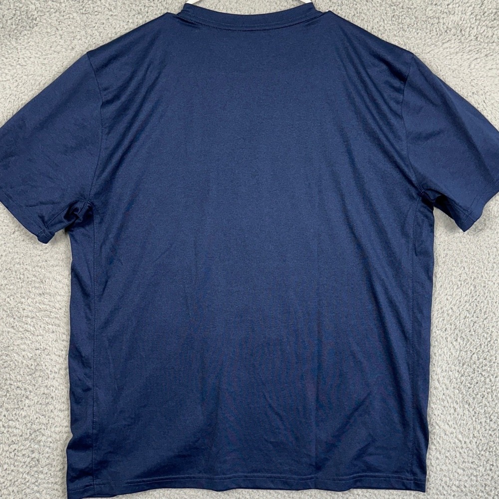 Nike  Men Large T Shirt CC